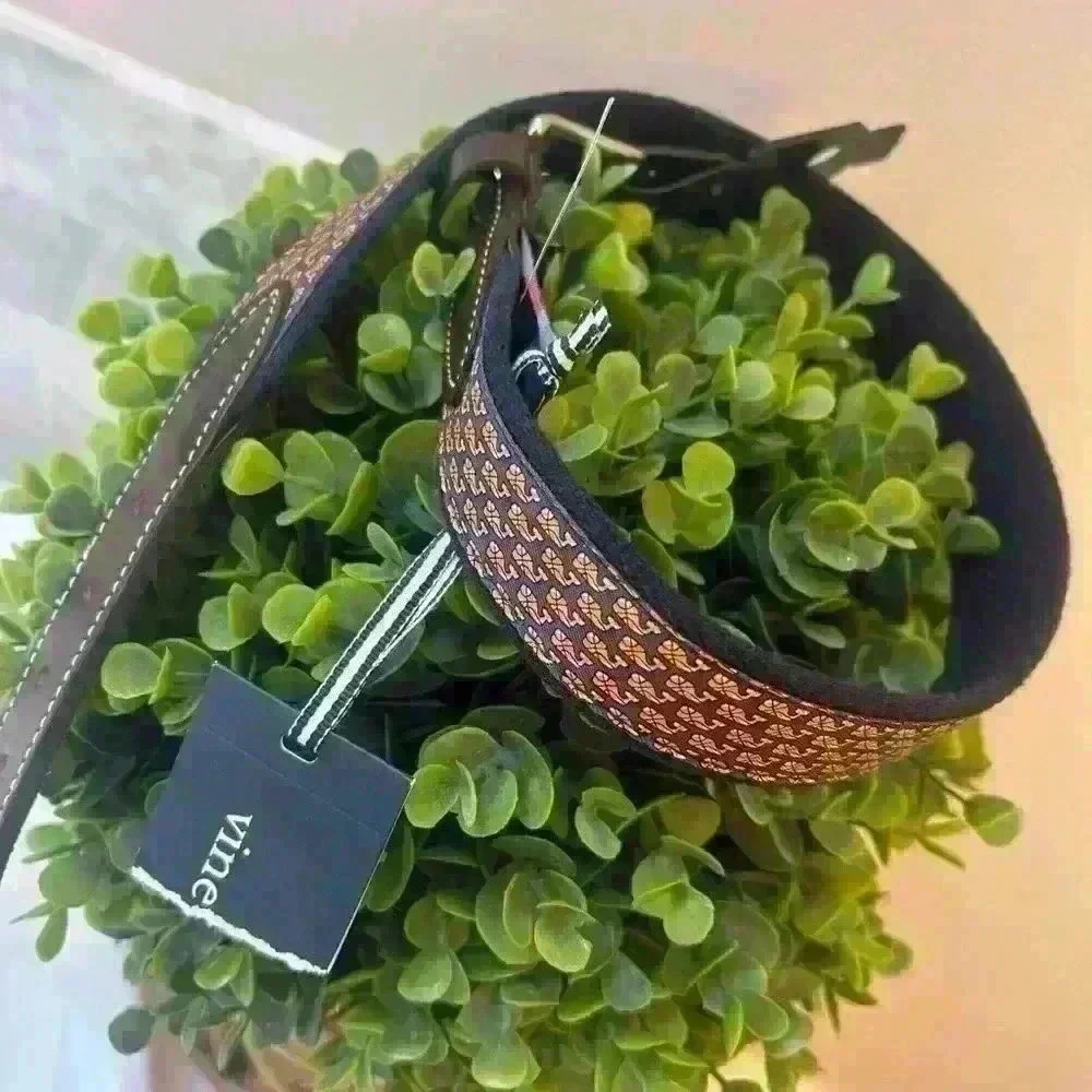 Men's vineyard vines basketball belt. Size 26 new with tags.